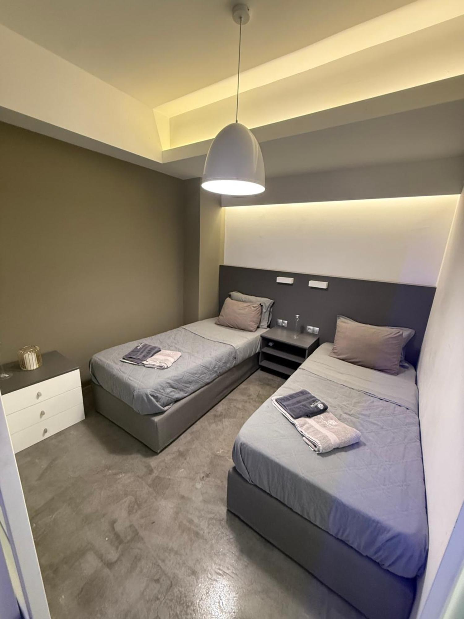 Erasmia Beachside Apartment