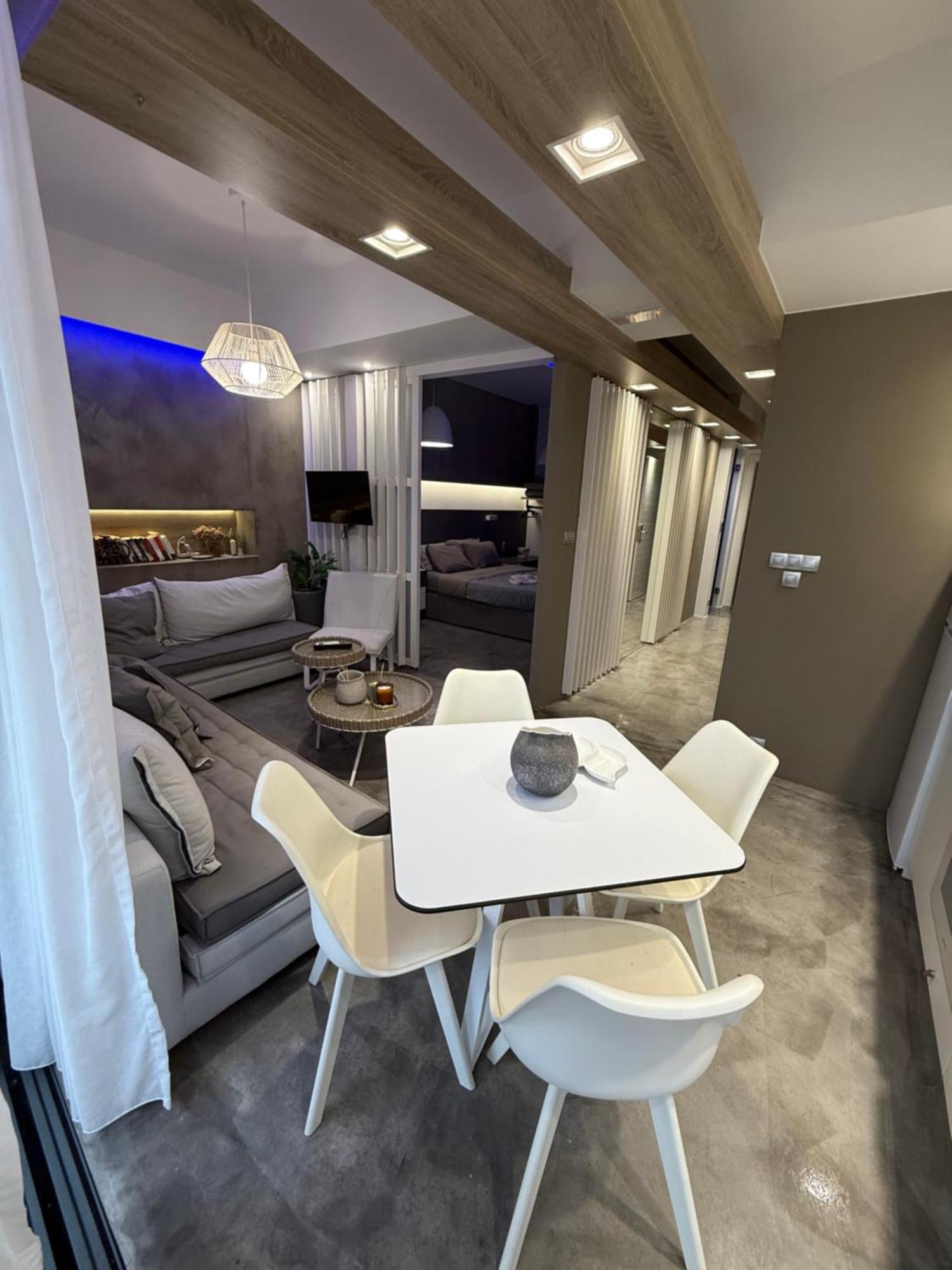 Erasmia Beachside *
